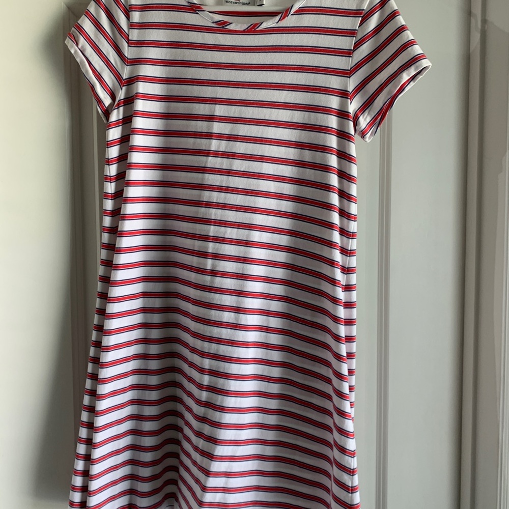Women’s Vineyard Vines T-Shirt Dress, red, white and blue, size small.